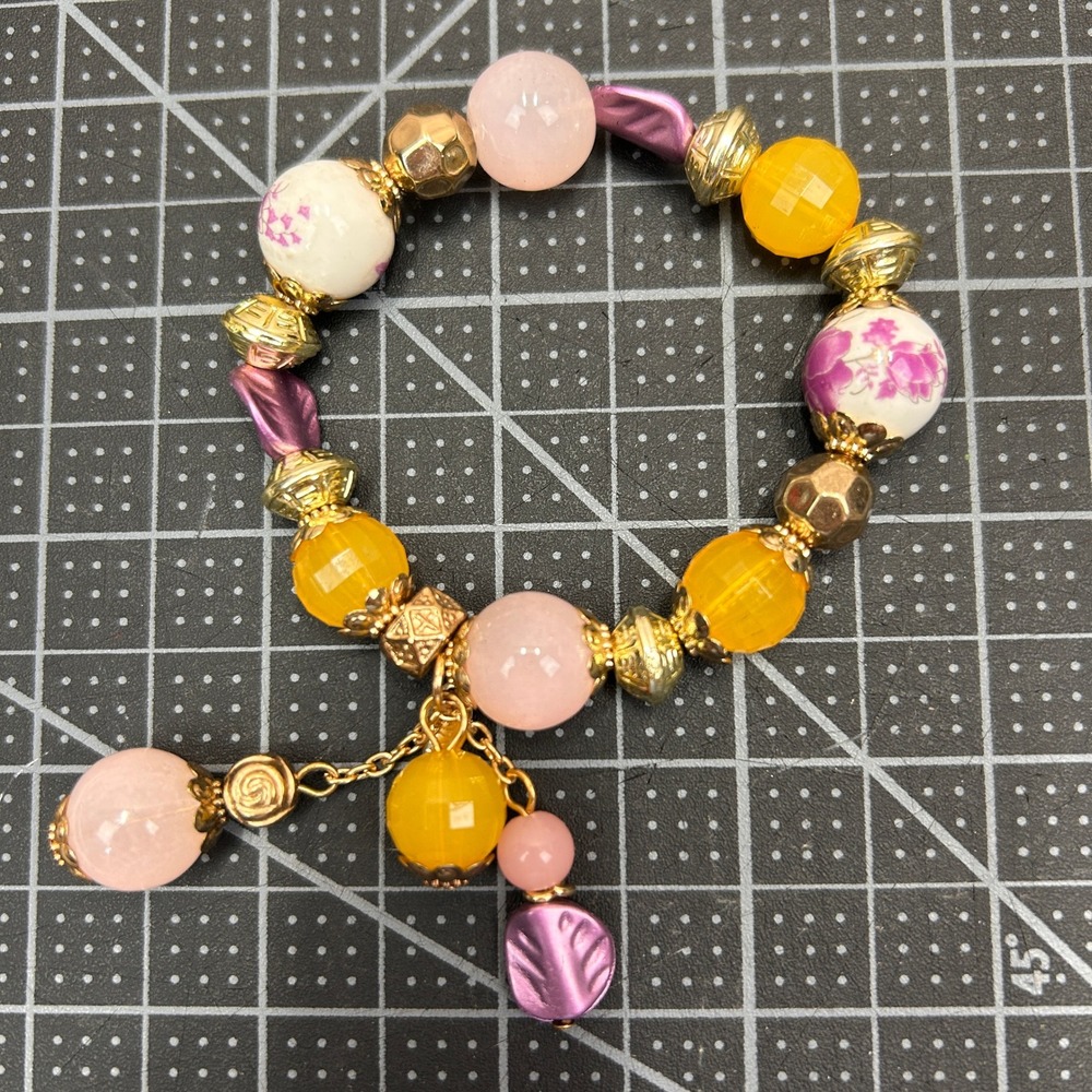 LBVYR Stretch‎ Beaded Charm Bracelet Rose Yellow Floral Accents Gold Tone